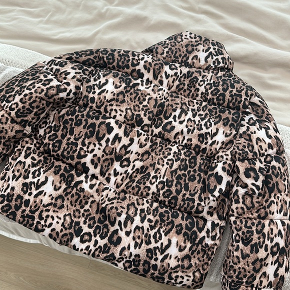 Leopard Print Puffer Jacket - Picture 4 of 4